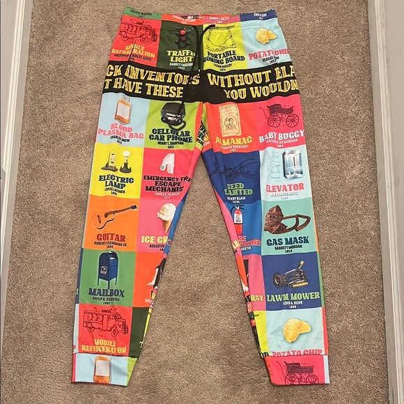 Graphic Women's 2-Piece Hoodie & Jogger Set - Picture 5 of 13